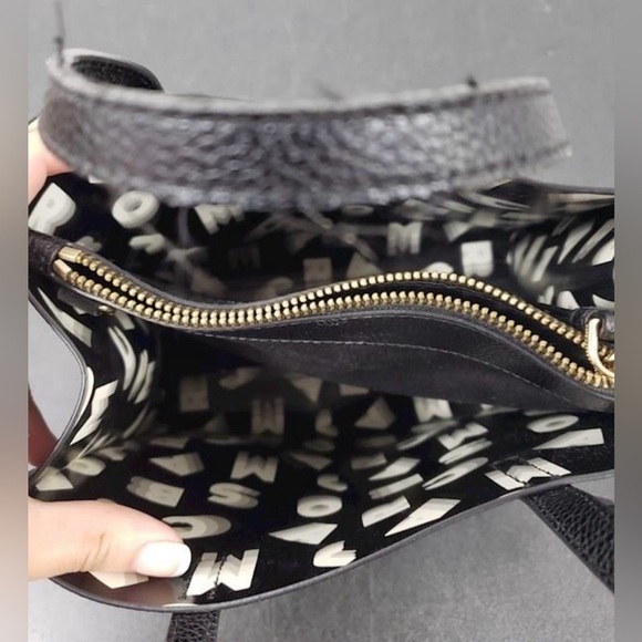 Marc Jacobs
Leather Top Handle Bag sold - Picture 3 of 5
